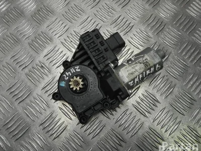 Opel 13132434 ZAFIRA B (A05) 2009 Moteur de lève-vitre Left Front - Image 1