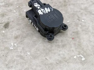 Opel KF784001 Mokka II e 2022 Moteur de réglage pour volet de régulation