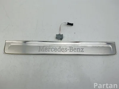 Mercedes-Benz A2976801600 EQS SUV (X296) 2023 Durų slenksčio apdaila - Paveiksliukas 1