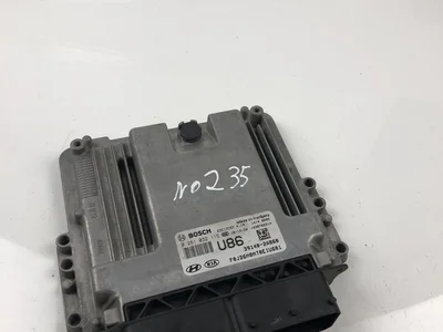 Kia 39140-2A860; 0281032115 / 391402A860, 0281032115 CEE'D Hatchback (ED) 2009 Unité de contrôle moteur - Image 1