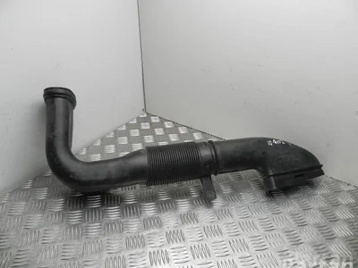 Mercedes-Benz A 651 090 34 37 / A6510903437 E-CLASS (W212) 2012 Prise d'air / Conduit d'air d'admission - Image 1