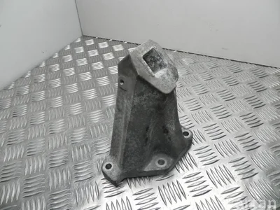 BMW 6777621 5 (F10) 2011 Support - Image 1