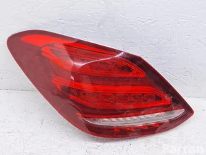 Mercedes-Benz A2059061357 KLASA C (W205) 2015 Lampy tylne z lewej