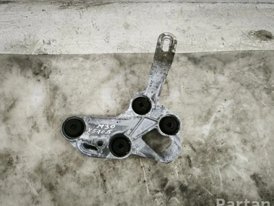 Mercedes-Benz A2054312240 C-CLASS (W205) 2015 Autres pièces moteur - Image 1