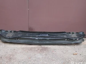 Volvo V40 Hatchback 2013 renforcement parachoques