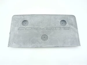 Chevrolet 10447813 CORVETTE (C6) 2005 Support de plaque d'immatriculation / cadre