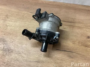 Renault 215815MP1A MEGANE E 2024 Pompa wody