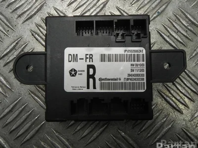 Lancia P05026862AE VOYAGER MPV (404_) 2013 Unité de commande pour porte - Image 1