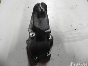 Mercedes-Benz A 651 223 43 04 / A6512234304 C-CLASS (W205) 2015 Support