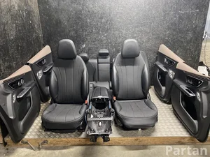 Mercedes-Benz EQE SUV (X294) 2023 Fotele, Kanapa, Komplet Panel drzwi Podłokietnik 