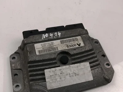 Renault 8200298463; 8200298457 / 8200298463, 8200298457 MEGANE II (BM0/1_, CM0/1_) 2003 Control unit for engine - Image 1