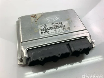 Volkswagen 071906018E; 0261204752 / 071906018E, 0261204752 PASSAT Variant (3B5) 1999 Unités de contrôle - Image 1