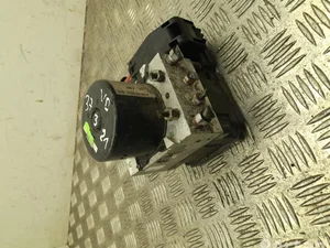 Mercedes-Benz A 204 431 24 12 / A2044312412 C-CLASS (W204) 2008 Unité de commande hydraulique ABS