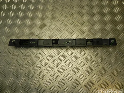 Maserati 670032479 LEVANTE 2019 Laikiklis apdailai - Nuotrauka 1