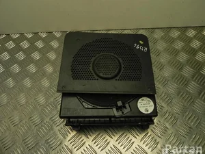 BMW 6919353 5 Touring (E61) 2009 Caisson de basse