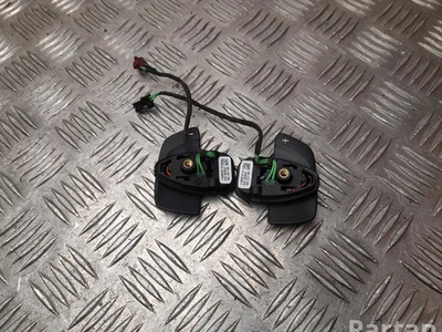 Mercedes-Benz A 099 905 10 00, A 099 905 11 00 / A0999051000, A0999051100 VITO Box (W447) 2017 Bouton multifonction pour volant - Image 1