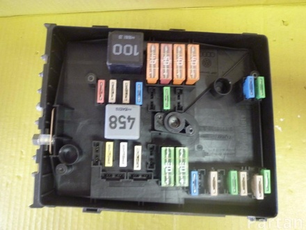 AUDI 1K0 937 125 A / 1K0937125A A3 (8P1) 2006 Fuse Box