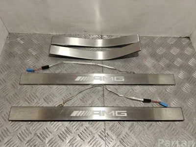 Mercedes-Benz A2126802635, A2126802735, A2126863336, A2126863436 CLS (C218) 2014 plaque de seuil - panneau de seuil complect - Image 1