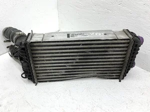 Peugeot 9824742280 208 II (P21) 2021 Refroidisseur d'air comprimé intermédiaire