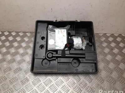 Renault 995013558R KANGOO III 2023 Boîte à outils - Image 1