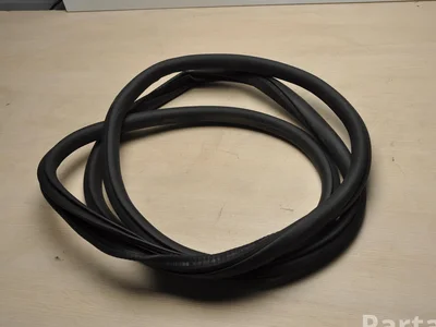 Mercedes-Benz A2476921000 EQA 2021 Joint d'étanchéité de porte Left Front - Image 1