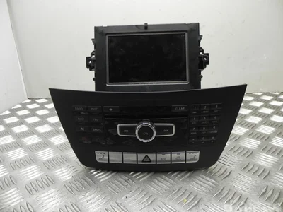 Mercedes-Benz A 204 900 55 10, A 2C3 008 36 00 / A2049005510, A2C30083600 C-CLASS T-Model (S204) 2012 Radio / lecteur CD - Image 1