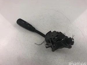 Mercedes-Benz DOTSAEQB94 KLASA E (W210) 2001 Dźwignia kolumny kierowniczej (przycisk wielofunkcyjny)