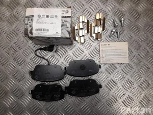 Volkswagen 6Q0-698-151-C / 6Q0698151C POLO (9N_) 2001 Тормозные колодки