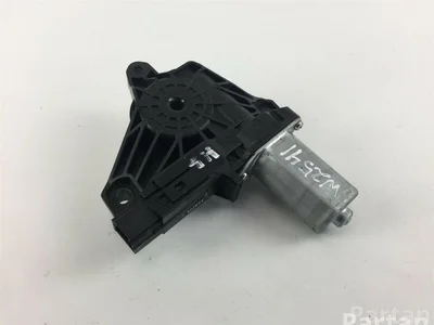 Mercedes-Benz A2469063100 GLA-CLASS (X156) 2013 Moteur de lève-vitre - Image 1