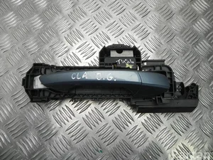 Mercedes-Benz A 204 760 16 34 / A2047601634 CLA Coupe (C117) 2014 Poignée de porte