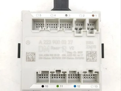 Mercedes-Benz A2239000337 EQE SUV (X294) 2024 Unité de commande pour siège Right Rear - Image 1