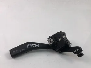 Volkswagen 1K0953513 CADDY III Box (2KA, 2KH, 2CA, 2CH) 2011 Brazo de columna de dirección, interruptor