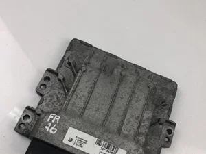 Renault 237106288R; 237106101R / 237106288R, 237106101R MEGANE IV (B9A/M_) 2015 Unidad de control del motor