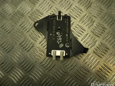 Mercedes-Benz A 211 820 86 89 / A2118208689 CLK (C209) 2003 Antenne - Image 1