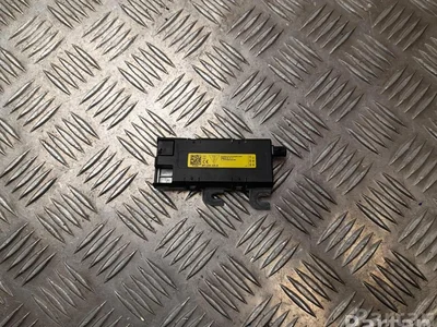 Porsche 9P1035225B 911 Targa (991) 2017 Amplificateur d'antenne - Image 1