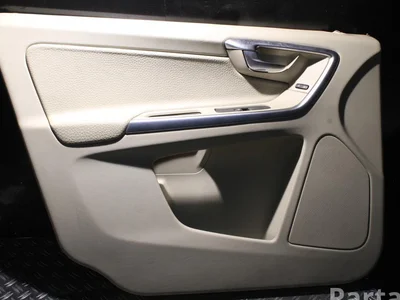 Volvo 30766373 XC60 2010 Panneau de garniture de porte - Image 1