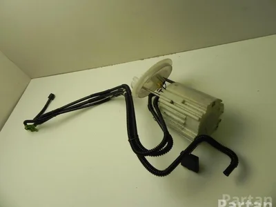 Mercedes-Benz A 204 470 22 94 / A2044702294 E-CLASS (W212) 2010 Régulateur de pression - Image 1