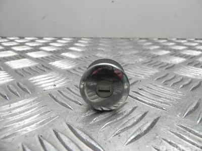 Ford USA FR3A-7643262 / FR3A7643262 MUSTANG Convertible 2016 Serrure de porte - Image 1