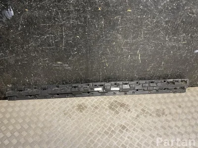 BMW 7425459 X5 (G05) 2018 Schwellerverkleidung linke Seite - Bild 1