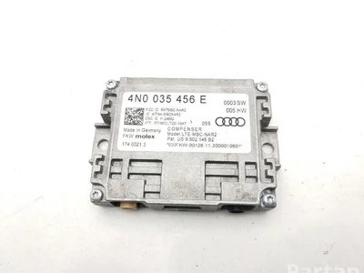 Porsche 4N0035456E Taycan 2021 Amplificateur d'antenne - Image 1