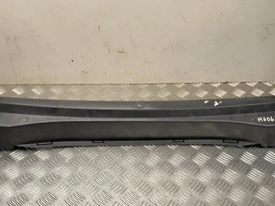 Volvo 31323835 S60 II 2018 Wspornik zderzaka - Zdjęcie 1