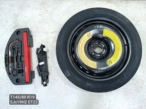 Audi 4H0601027E, 4H0012110C, 4H0012635 A8 (4H_) 2015 roue de secours R19