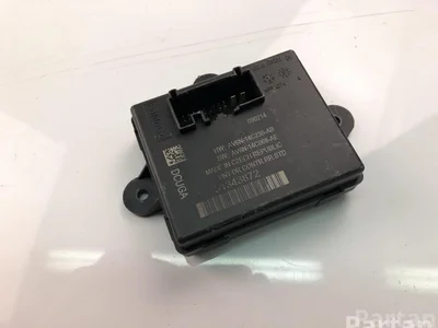 Volvo 31343872 V40 Hatchback 2016 Unidad de control de puertas - Imagen 1