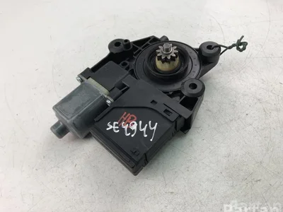 Renault 827303178R SCÉNIC III (JZ0/1_) 2012 Window lifter motor - Image 1