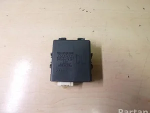 Toyota 85970-52050 / 8597052050 YARIS (_P13_) 2014 Unité de commande pour porte Right Rear Left Rear Left Front Right Front