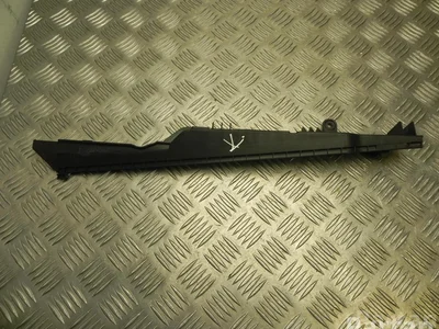 Mercedes-Benz A 231 639 01 43 / A2316390143 SL (R231) 2015 Support pour la garniture - Image 1