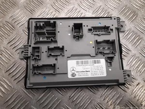 Mercedes-Benz A 213 900 97 22 / A2139009722 E-CLASS (W213) 2018 Unité de commande de carrosserie BCM FEM SAM BSI