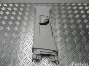 Toyota 62420-02220 / 6242002220 AURIS (_E18_) 2015 Tapisserie voiture