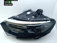 Mercedes-Benz A2979068502 EQS (V297) 2022 Scheinwerfer links USA