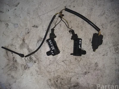 Volvo 9169611 XC90 I 2003 Pompe lave-glace - Image 1